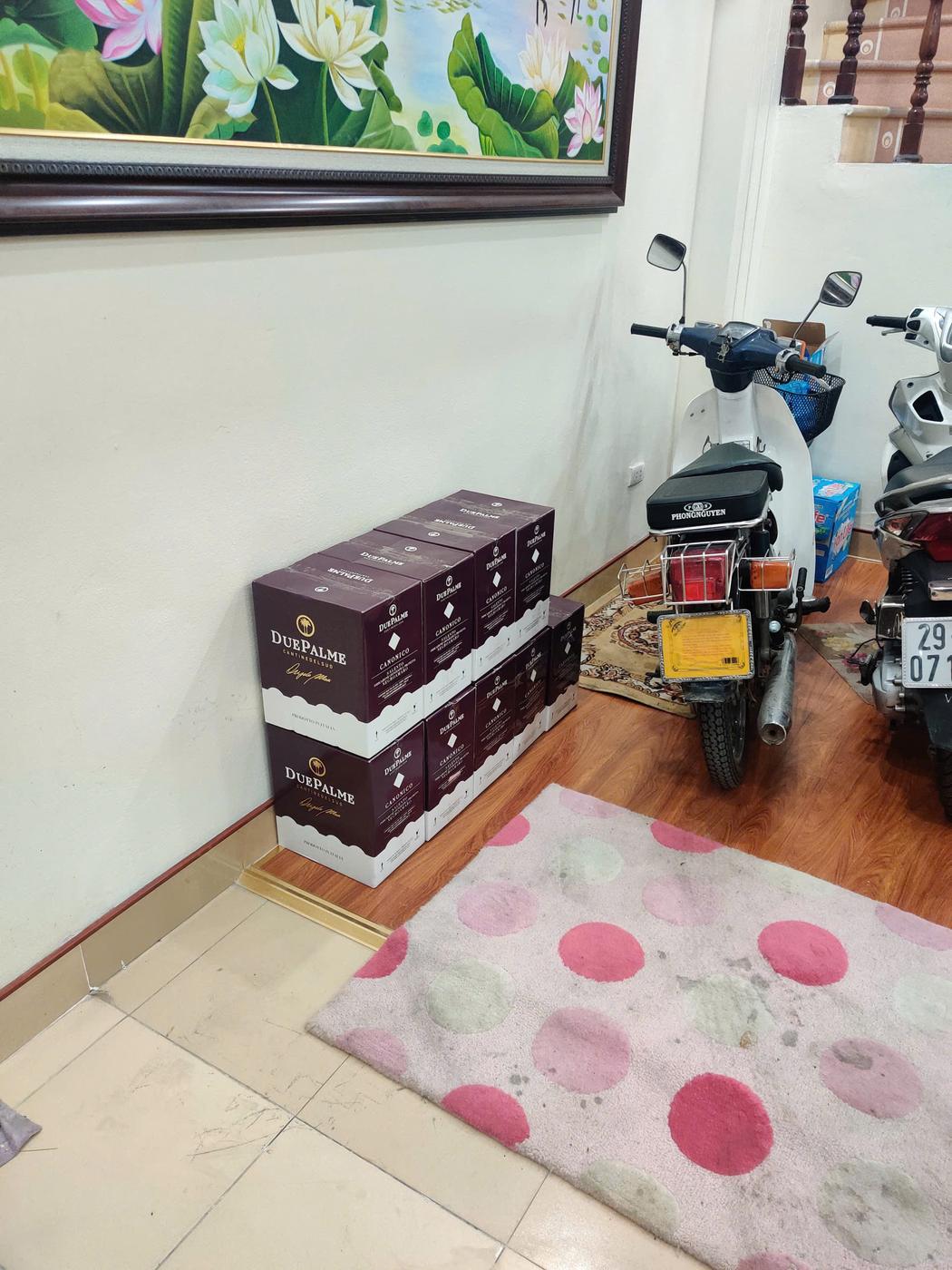 SuperVines giao rượu vang tận tay khách hàng — chuyến hàng 55