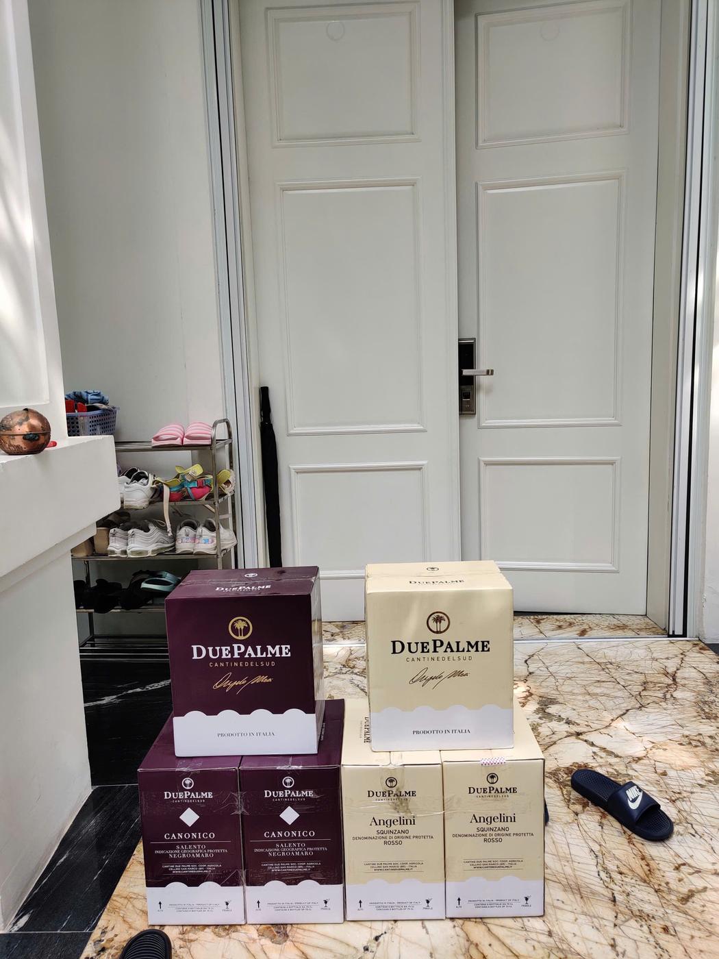 SuperVines giao rượu vang tận tay khách hàng — chuyến hàng 59