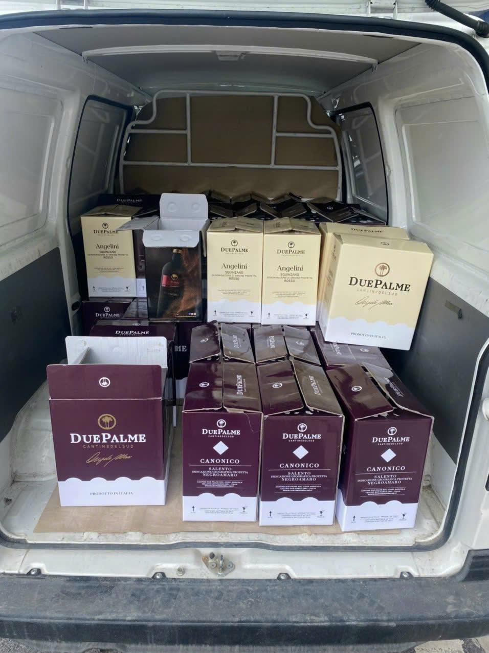 SuperVines giao rượu vang tận tay khách hàng — chuyến hàng 69